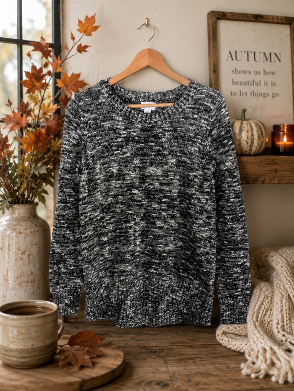 Old Navy | Women's Medium | Black & White Marled Swrater NWOT